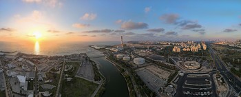 Tel Aviv / ***