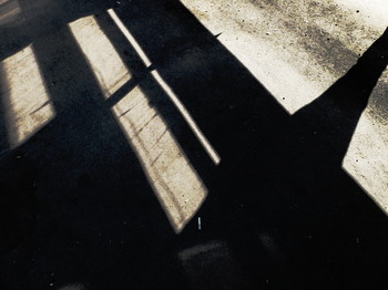 Schatten / [img]https://i.imgur.com/WADu74z.jpg[/img]
