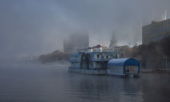 Early autumn, frosty, hazy morning / ***