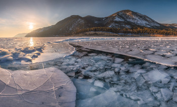Baikal. / ***