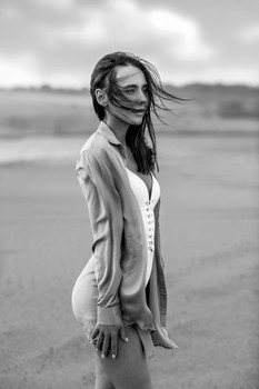 Inna / ***