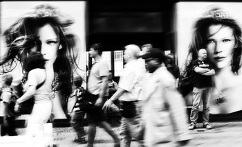 Street / ***