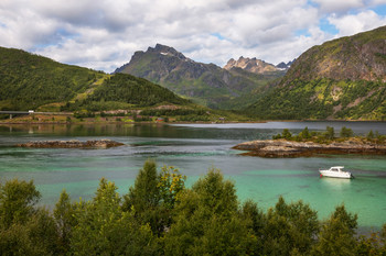 Life in the Lofoten Islands / ***