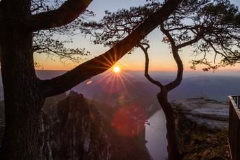  / Sonnenaufgang über der Bastei