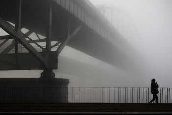 Fog dissipates / ***