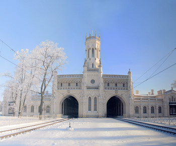 Railway station / ***