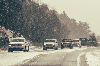 Road / ***