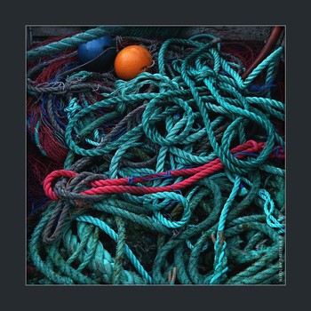 &nbsp; / music: Christian Löffler - A Hundred Lights
https://www.youtube.com/watch?v=5pt14nhUiRY