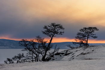 Am Ufer des Baikalsees / ***