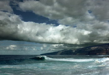 Wave and sky / Wave and sky
