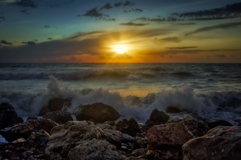Sunset / ***
