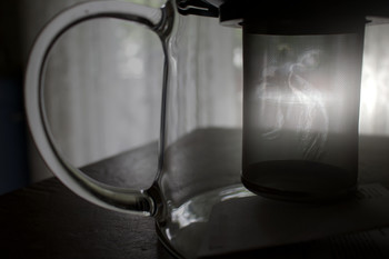 Bewildered / A dark view in that world