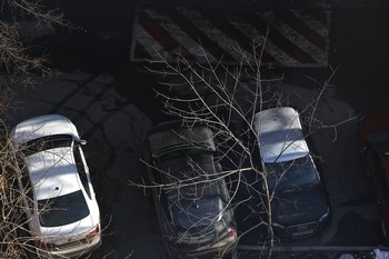 Moskau Courtyard / ***