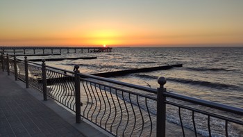 Baltic sunset. / ***