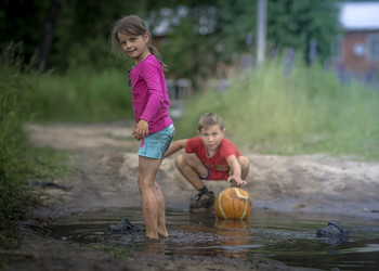 In the village / ***
