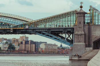Bridges / ***