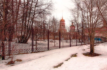 April snow / ***