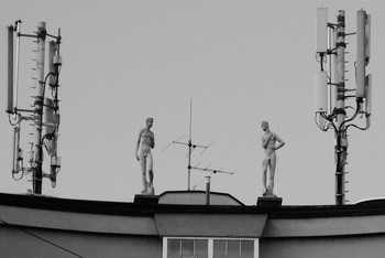  / "Nokia Connecting People" (C)