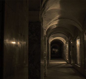  / Night Galery
