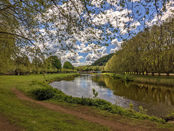 &nbsp; / ================