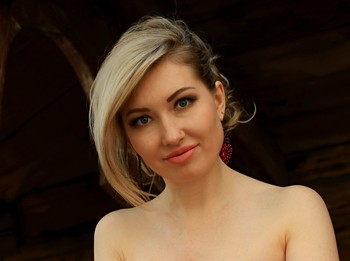 Kate / ***