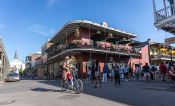 Spirit of New Orleans / every day is a holiday