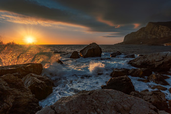 Sunset / ***