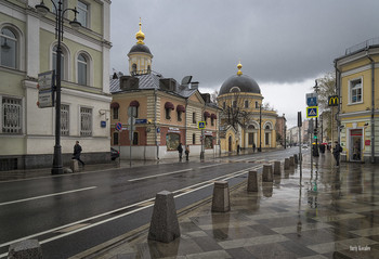 In the city of rain / ***