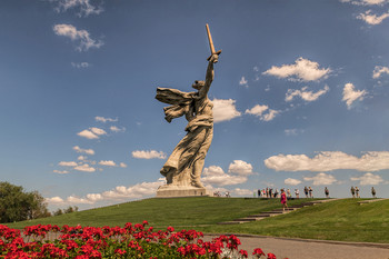 The Motherland / ***