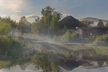 Outskirts / - - - - -