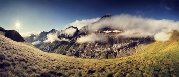 Morning in the mountains / ***