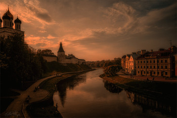The evening on the waterfront / ***