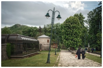 Cetinje Monastery / Cetinje Monastery, Montenegro
Photo captured with Nikon D5600 and Schneider Kreuznach Curtagon 35/2.8.