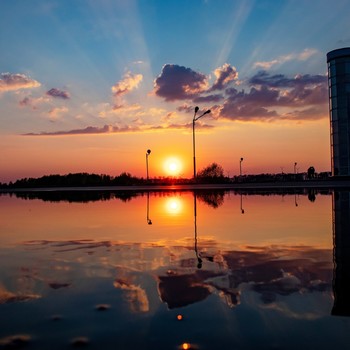 Sunset / ***