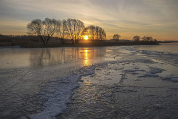 Early winter. / ***