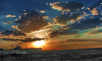 Sunset / ***