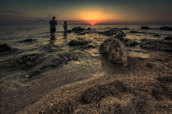 Sunset / ***