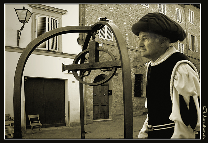 Хранитель города