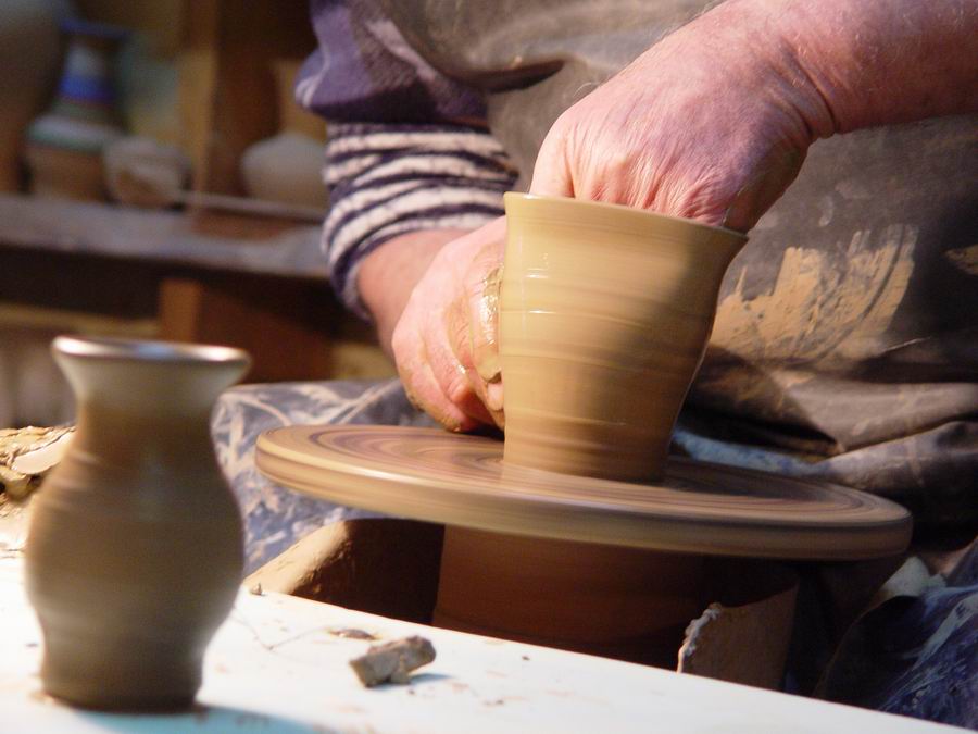 Не боги горшки лепят...