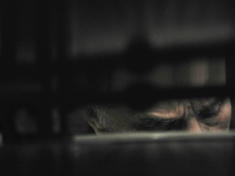 Одиночество... Страх... Нет надежды в глазах...