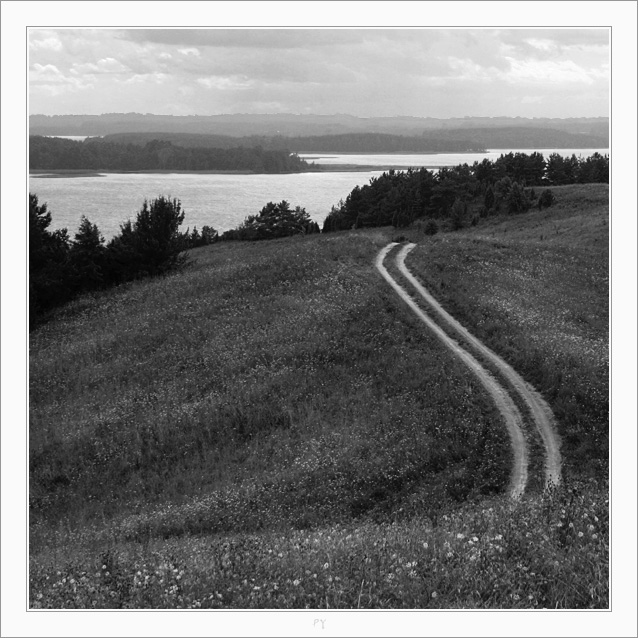 Квадратная фотография с горы-Маяк