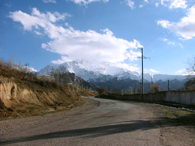 Вид на Чимган