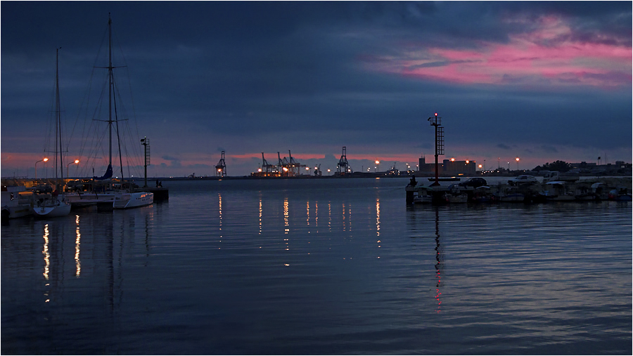 Вечер в старом порту