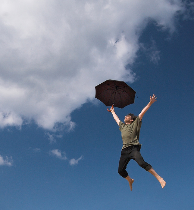 Не улетай, Бертран, останься, пожалуйста, с нами ... :)