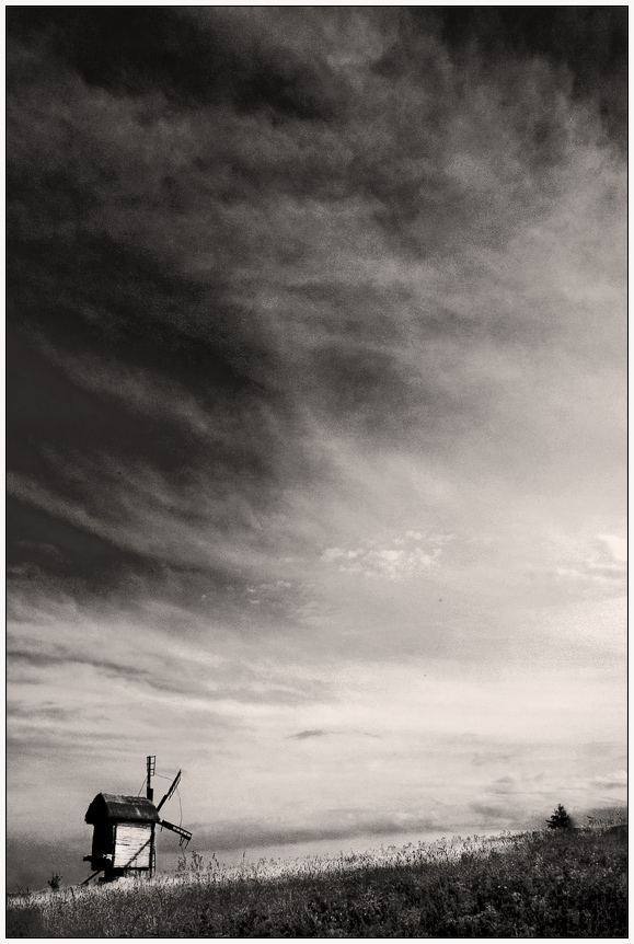 "Там, на ведомых дорожках..."