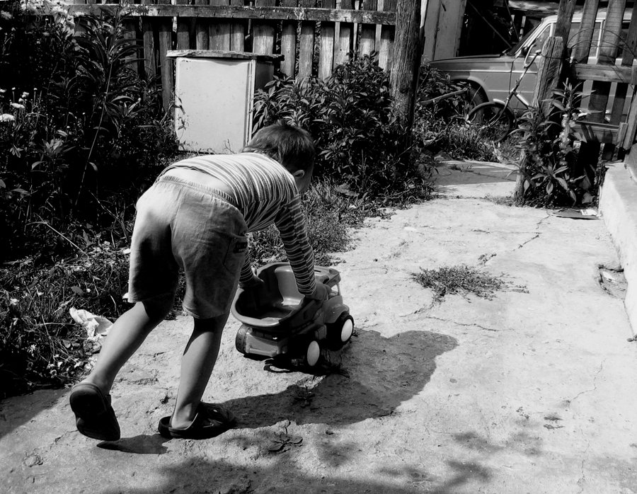 О мальчиках и их игрушках