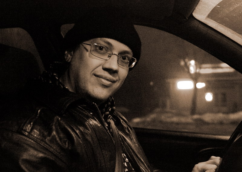 наш добрый таксист :)