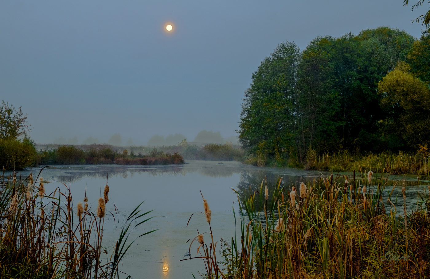 Утренняя Луна.