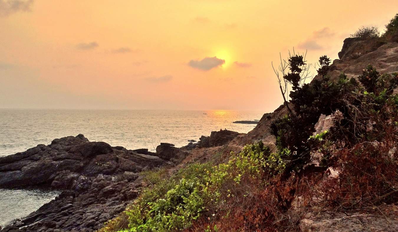 Вечером на берегу моря