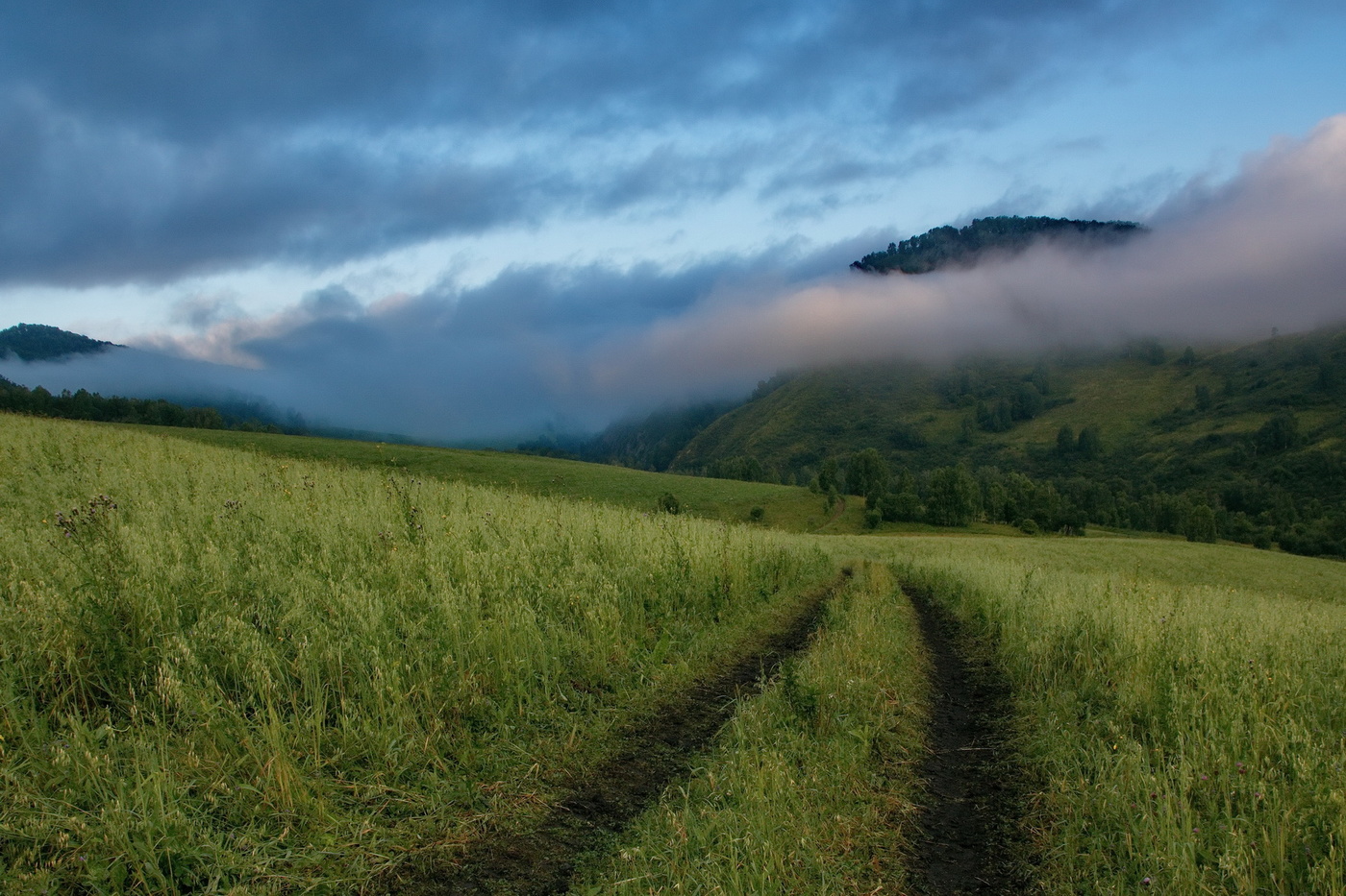 Утро в горах.